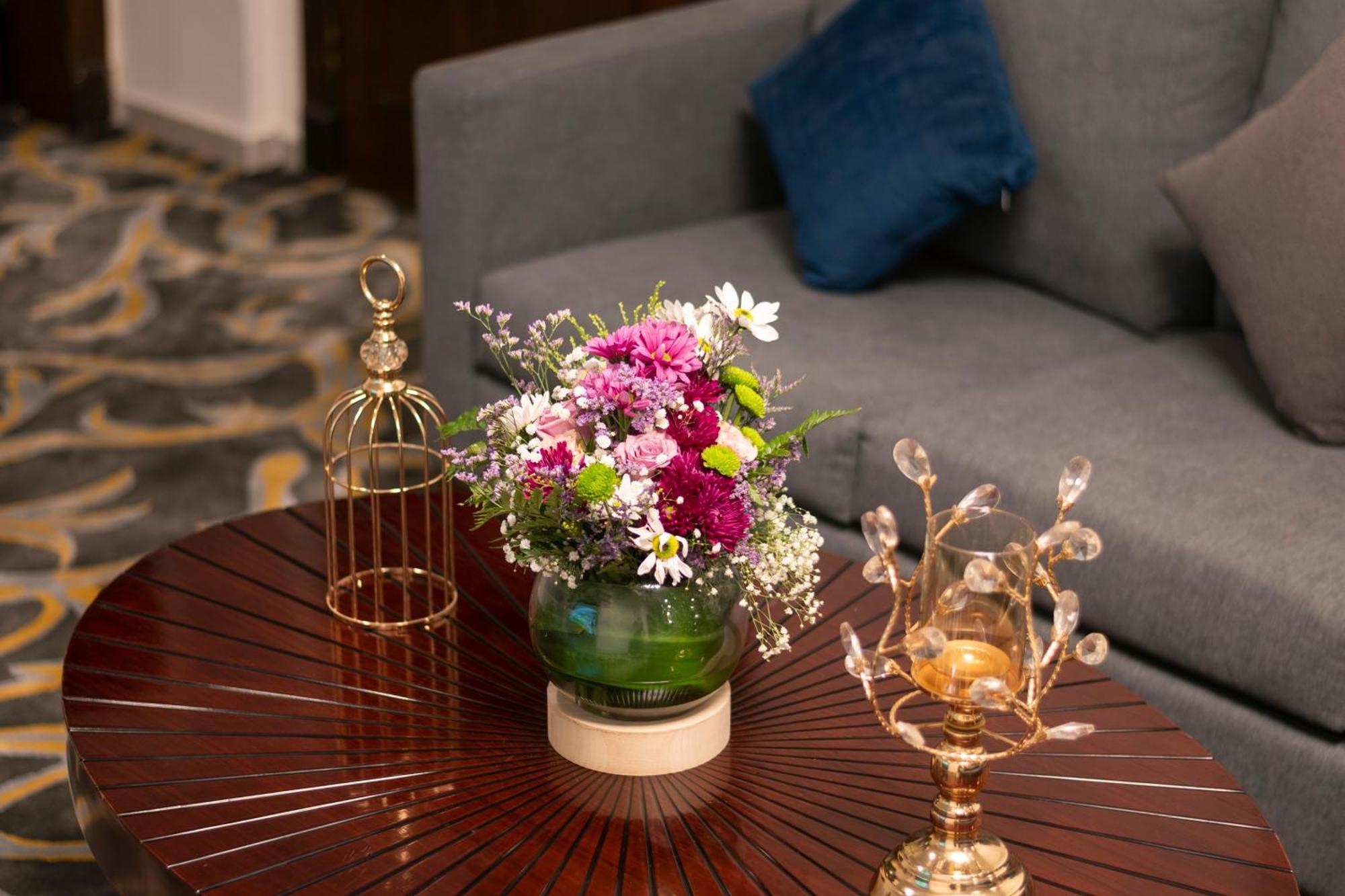 Laten Suites Prince Sultan Jeddah Ngoại thất bức ảnh
