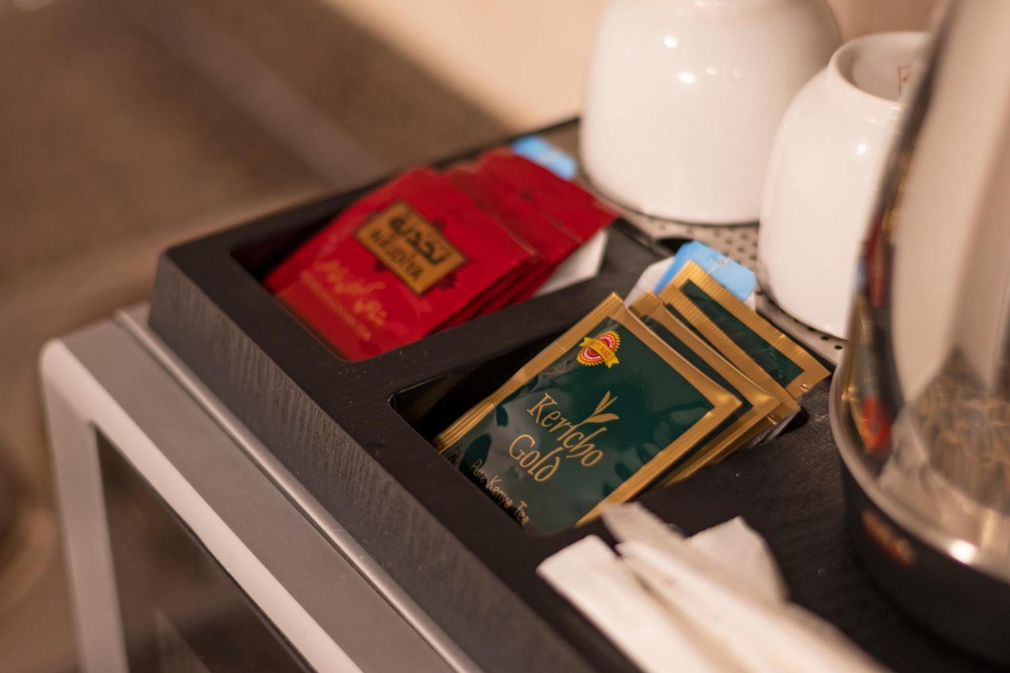 Laten Suites Prince Sultan Jeddah Ngoại thất bức ảnh