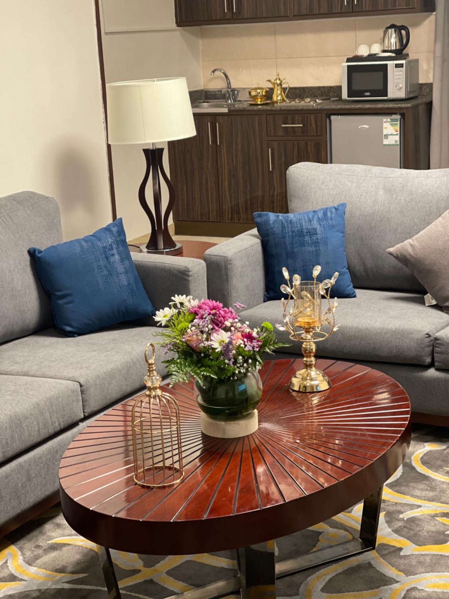 Laten Suites Prince Sultan Jeddah Ngoại thất bức ảnh