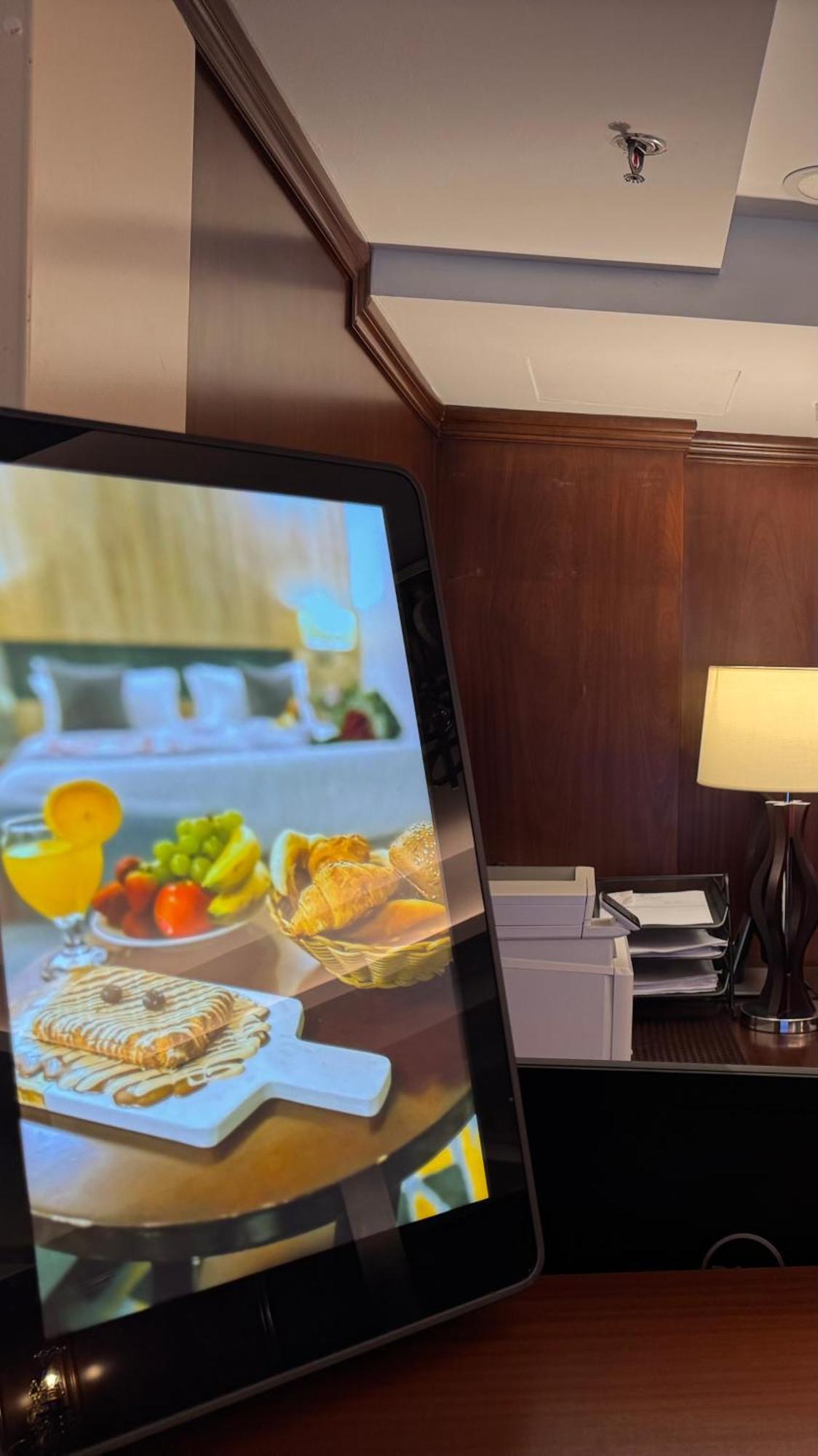 Laten Suites Prince Sultan Jeddah Ngoại thất bức ảnh